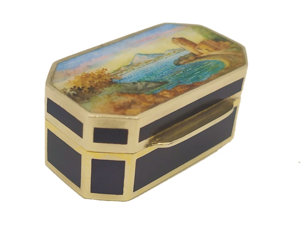 Salimbeni-Pill-Box-Enameled-Sterling-Silver-handpainte-landscape-Made-in-Italy-3-scaled
