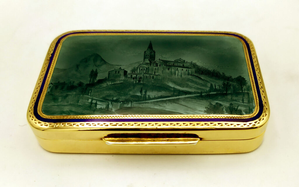 Enamel sterling silver box Salimbeni made with hand-engraved enamelling